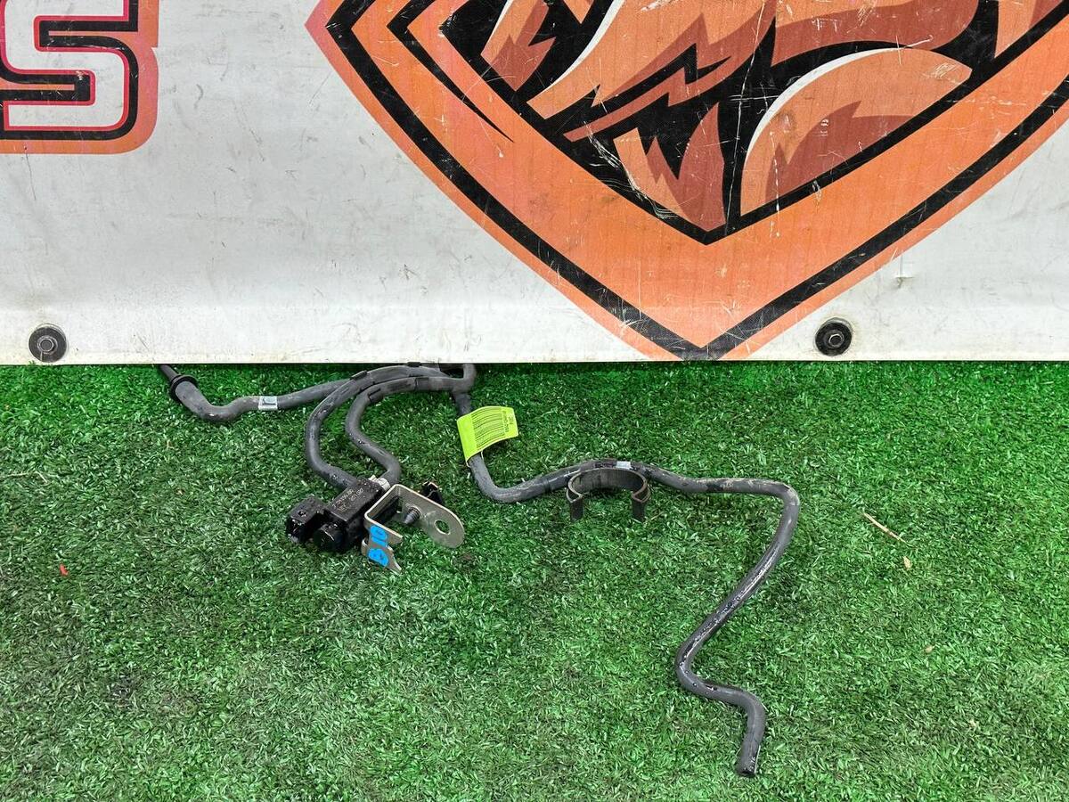 LR141399 Solenoid vacuum control valve Range Rover Velar L560 (2018-) used